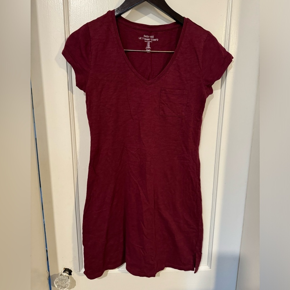 Gap easy tee burgundy dress. Size XS. Item 30. - Picture 3 of 4